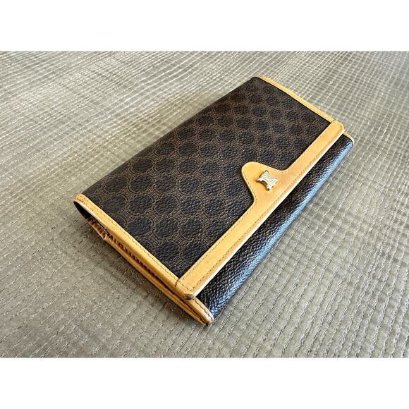 Authentic Celine Long Wallet Purse in Macadamia Beige $1200.00 retail
